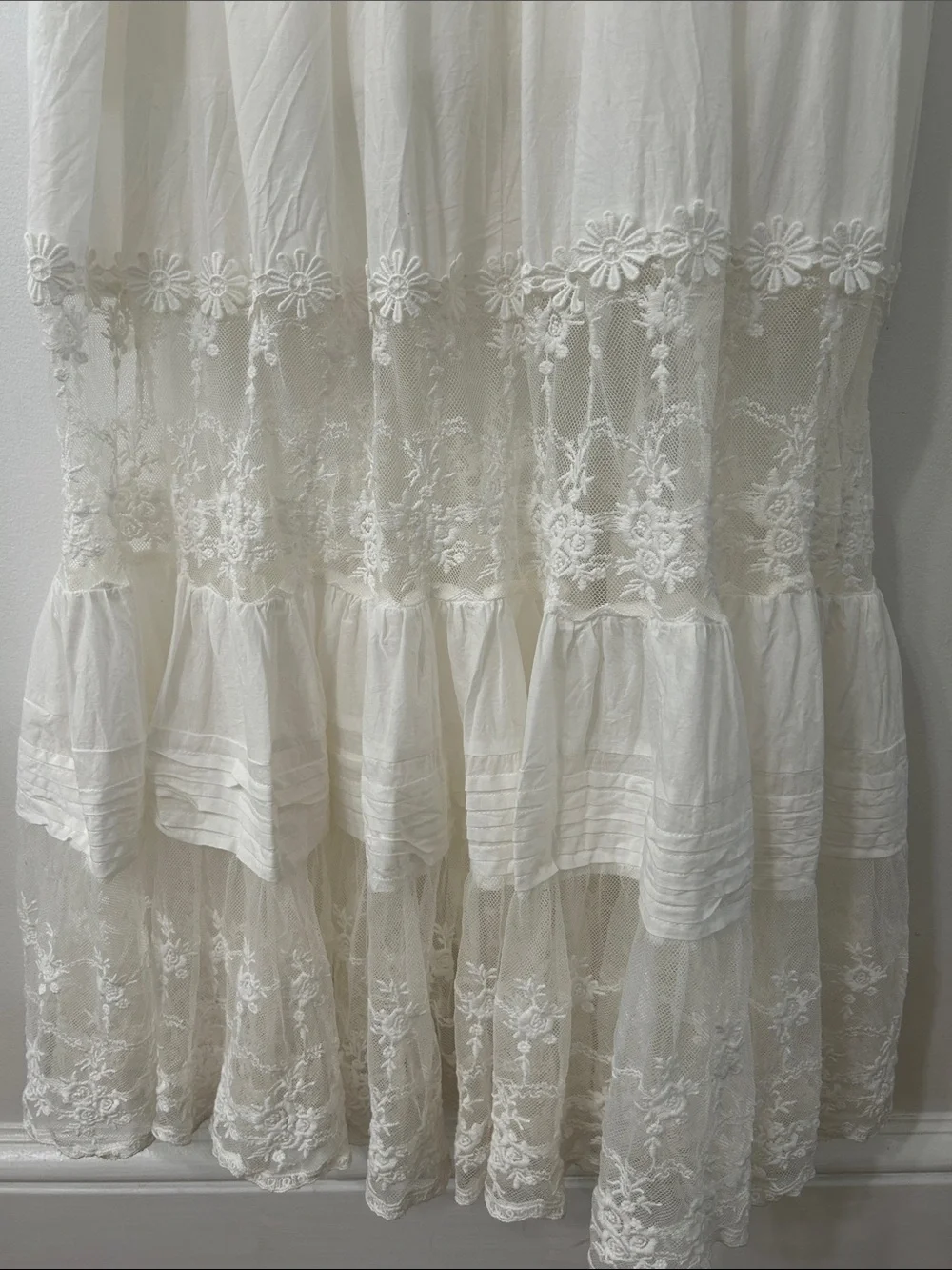 White Lace Bohemian Maxi Dress Tiered Smocked Empire Waist Embroidered Bridal - Picture 10 of 16